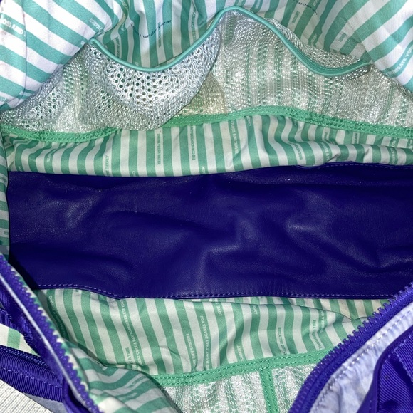 Rare LULULEMON Purple Overnight Dufflebag Barrel Travel Tote Bag - Picture 14 of 17